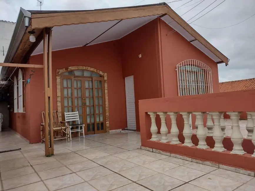 Casa com 4 quartos à venda, 180m2 em Jardim Rosalina, Cotia - SP - imagem 1 Foto 1 de Casa com 4 quartos à venda, 180m2 em Jardim Rosalina, Cotia - SP