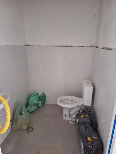Armazém / Galpão à venda, 258m2 em Jardim São Vicente, Cotia - SP - imagem 5 Foto 5 de Armazém / Galpão à venda, 258m2 em Jardim São Vicente, Cotia - SP