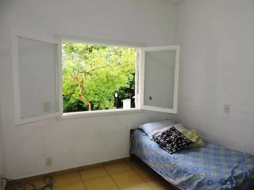 Foto 8 de Casa de Condomínio com 4 quartos à venda, 205m2 em Embu Das Artes - SP