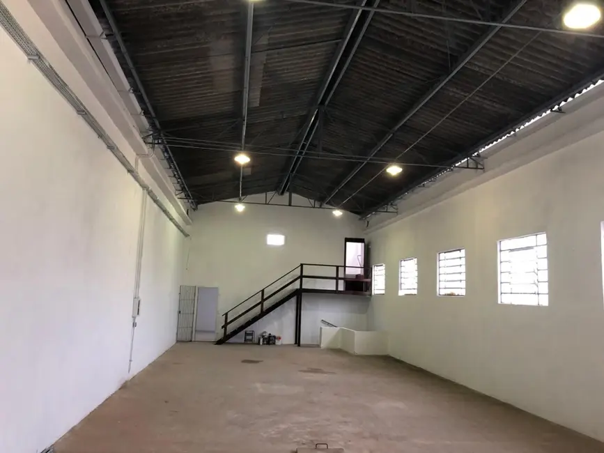 Foto 1 de Armazém / Galpão à venda, 400m2 em Parque São George, Cotia - SP