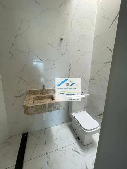 Sobrado com 3 quartos à venda, 180m2 em Iguaçu, Araucaria - PR - imagem 7 Foto 7 de Sobrado com 3 quartos à venda, 180m2 em Iguaçu, Araucaria - PR