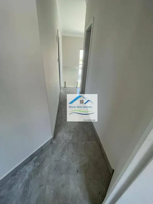 Sobrado com 3 quartos à venda, 180m2 em Iguaçu, Araucaria - PR - imagem 3 Foto 3 de Sobrado com 3 quartos à venda, 180m2 em Iguaçu, Araucaria - PR