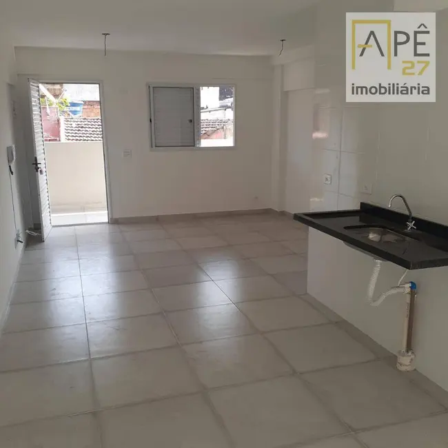 Foto 2 de Kitnet com 1 quarto para alugar, 31m2 em Jardim Santa Maria, Guarulhos - SP