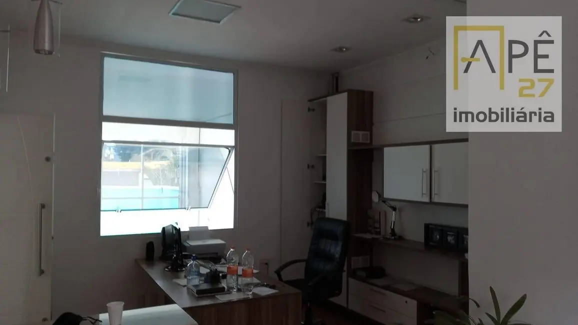 Armazém / Galpão à venda, 280m2 em Cidade Maia, Guarulhos - SP - imagem 8 Foto 8 de Armazém / Galpão à venda, 280m2 em Cidade Maia, Guarulhos - SP