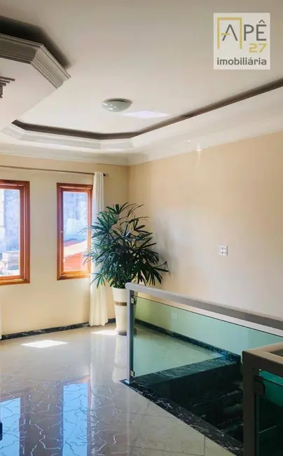 Casa com 4 quartos à venda, 400m2 em Vila Rosália, Guarulhos - SP - imagem 6 Foto 6 de Casa com 4 quartos à venda, 400m2 em Vila Rosália, Guarulhos - SP