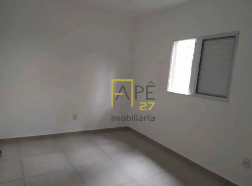 Foto 4 de Casa com 2 quartos à venda, 150m2 em Jardim Santo Antônio, Atibaia - SP