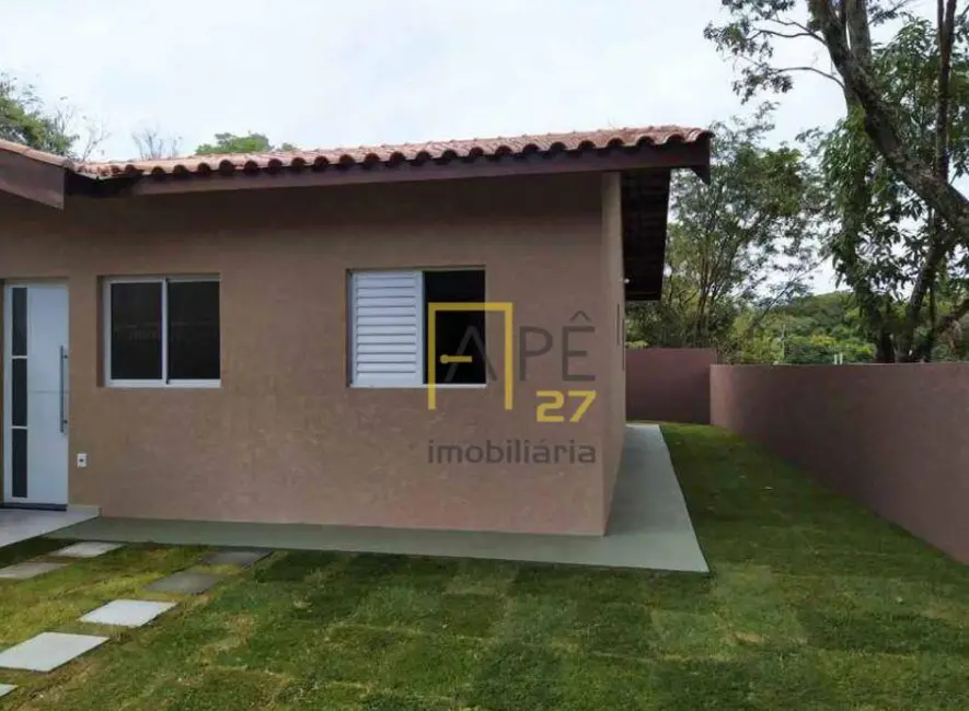 Foto 1 de Casa com 2 quartos à venda, 150m2 em Jardim Santo Antônio, Atibaia - SP