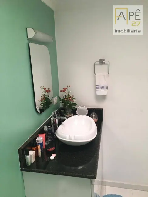 Casa com 3 quartos à venda, 250m2 em Jardim Guarulhos, Guarulhos - SP - imagem 5 Foto 5 de Casa com 3 quartos à venda, 250m2 em Jardim Guarulhos, Guarulhos - SP