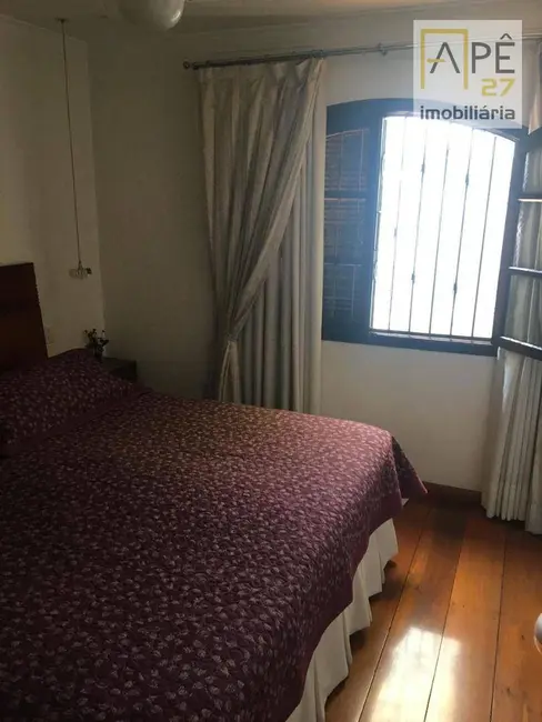 Casa com 3 quartos à venda, 250m2 em Jardim Guarulhos, Guarulhos - SP - imagem 6 Foto 6 de Casa com 3 quartos à venda, 250m2 em Jardim Guarulhos, Guarulhos - SP