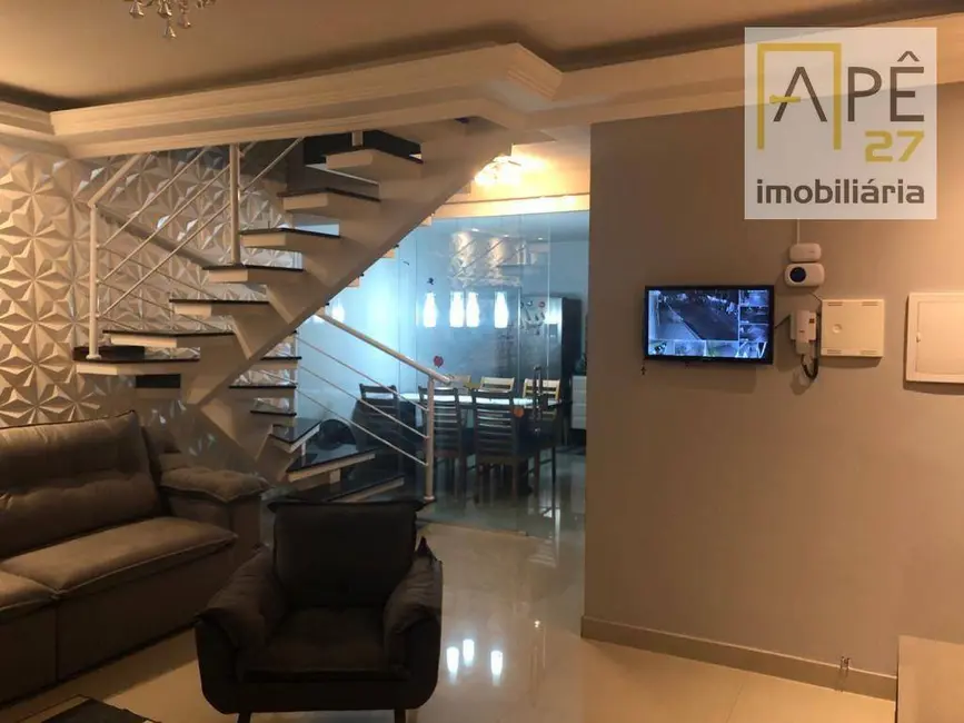 Foto 3 de Sobrado com 3 quartos à venda, 300m2 em Jardim Giovana, Guarulhos - SP