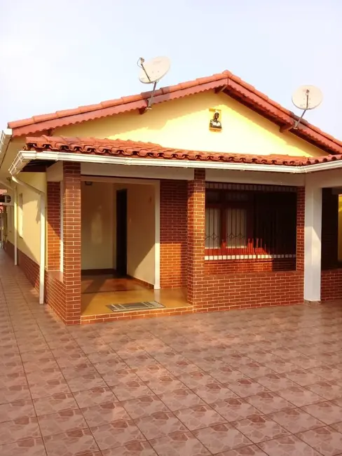Foto 1 de Casa com 5 quartos à venda, 500m2 em Cananeia - SP