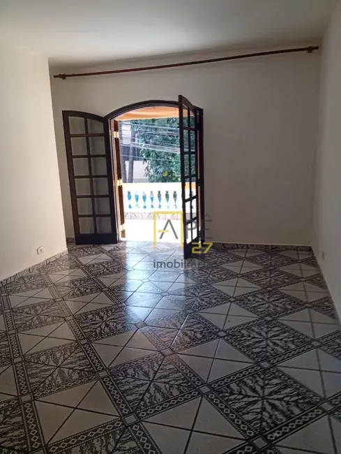 Foto 8 de Sobrado com 2 quartos para alugar, 147m2 em Vila Endres, Guarulhos - SP