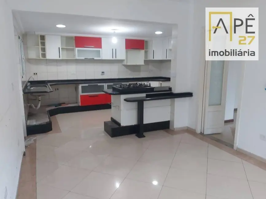 Sobrado com 5 quartos à venda, 260m2 em Vila Rosália, Guarulhos - SP - imagem 8 Foto 8 de Sobrado com 5 quartos à venda, 260m2 em Vila Rosália, Guarulhos - SP