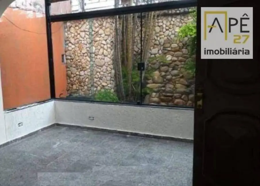 Foto 3 de Casa com 3 quartos para alugar, 200m2 em Vila Nova Bonsucesso, Guarulhos - SP