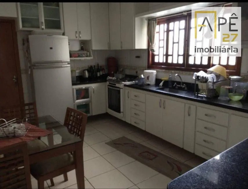 Sobrado com 3 quartos à venda, 203m2 em Gopoúva, Guarulhos - SP - imagem 5 Foto 5 de Sobrado com 3 quartos à venda, 203m2 em Gopoúva, Guarulhos - SP