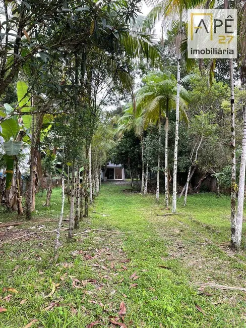 Foto 2 de Sobrado com 2 quartos à venda, 900m2 em Cananeia - SP