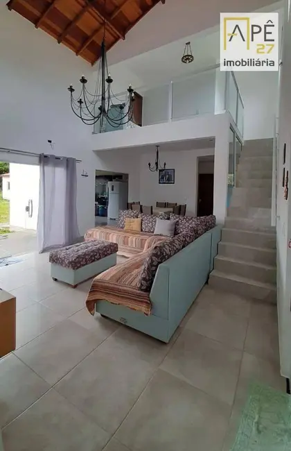 Foto 2 de Sobrado com 5 quartos à venda, 800m2 em Cananeia - SP
