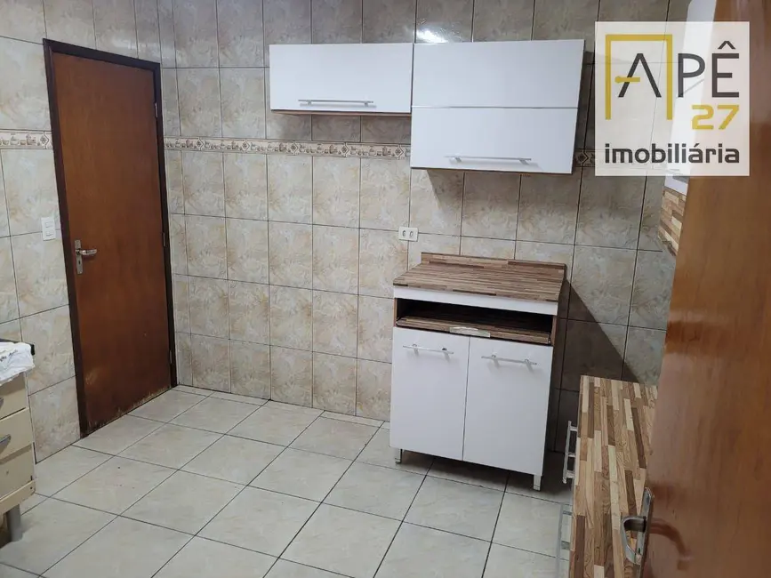 Casa com 3 quartos para alugar, 100m2 em Jardim do Papai, Guarulhos - SP - imagem 3 Foto 3 de Casa com 3 quartos para alugar, 100m2 em Jardim do Papai, Guarulhos - SP