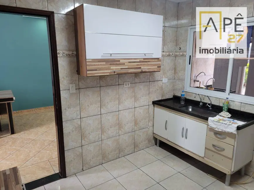 Casa com 3 quartos para alugar, 100m2 em Jardim do Papai, Guarulhos - SP - imagem 1 Foto 1 de Casa com 3 quartos para alugar, 100m2 em Jardim do Papai, Guarulhos - SP