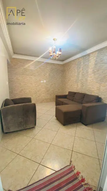 Casa com 3 quartos à venda, 170m2 em Vila Zamataro, Guarulhos - SP - imagem 4 Foto 4 de Casa com 3 quartos à venda, 170m2 em Vila Zamataro, Guarulhos - SP