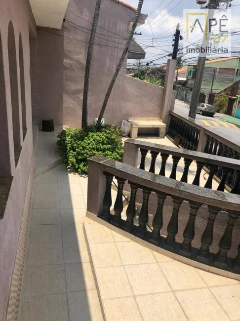 Casa com 3 quartos para alugar, 150m2 em Jardim Munhoz, Guarulhos - SP - imagem 7 Foto 7 de Casa com 3 quartos para alugar, 150m2 em Jardim Munhoz, Guarulhos - SP