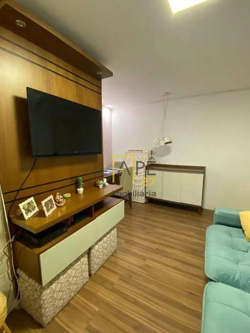 Foto 2 de Apartamento com 2 quartos à venda, 50m2 em Jardim Adriana, Guarulhos - SP