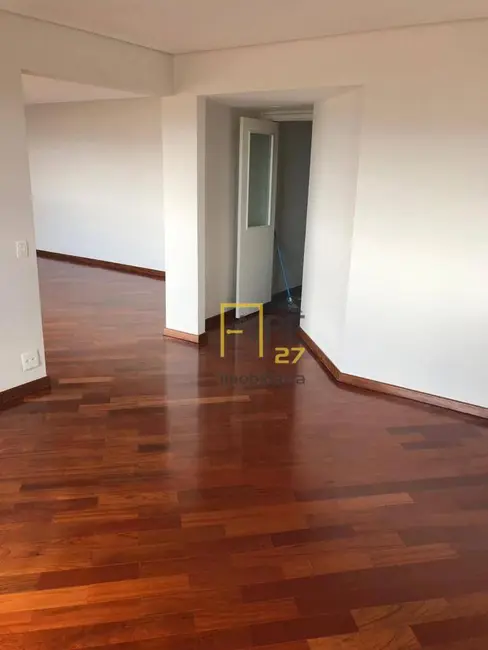 Foto 2 de Apartamento com 4 quartos para alugar, 210m2 em Alphaville Empresarial, Barueri - SP