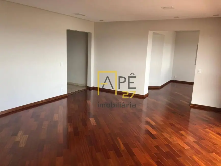 Foto 1 de Apartamento com 4 quartos para alugar, 210m2 em Alphaville Empresarial, Barueri - SP