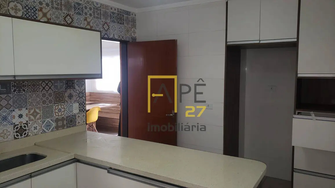 Sobrado com 3 quartos para alugar, 60m2 em Jardim do Papai, Guarulhos - SP - imagem 8 Foto 8 de Sobrado com 3 quartos para alugar, 60m2 em Jardim do Papai, Guarulhos - SP