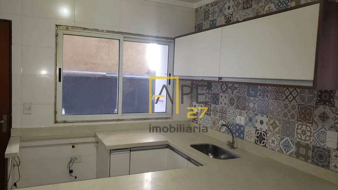 Sobrado com 3 quartos para alugar, 60m2 em Jardim do Papai, Guarulhos - SP - imagem 7 Foto 7 de Sobrado com 3 quartos para alugar, 60m2 em Jardim do Papai, Guarulhos - SP