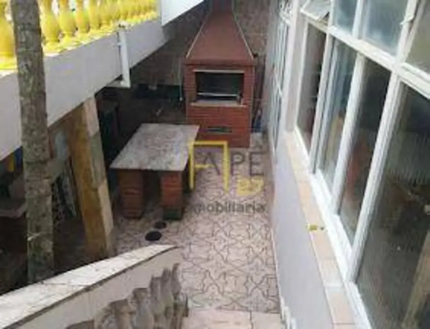 Foto 8 de Sobrado com 3 quartos à venda, 315m2 em Vila Galvão, Guarulhos - SP