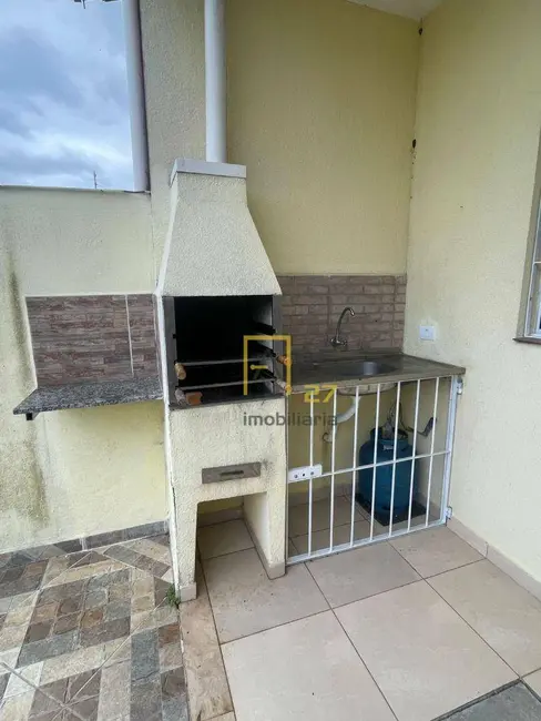 Foto 2 de Sobrado com 2 quartos para alugar, 100m2 em Centro, Cananeia - SP