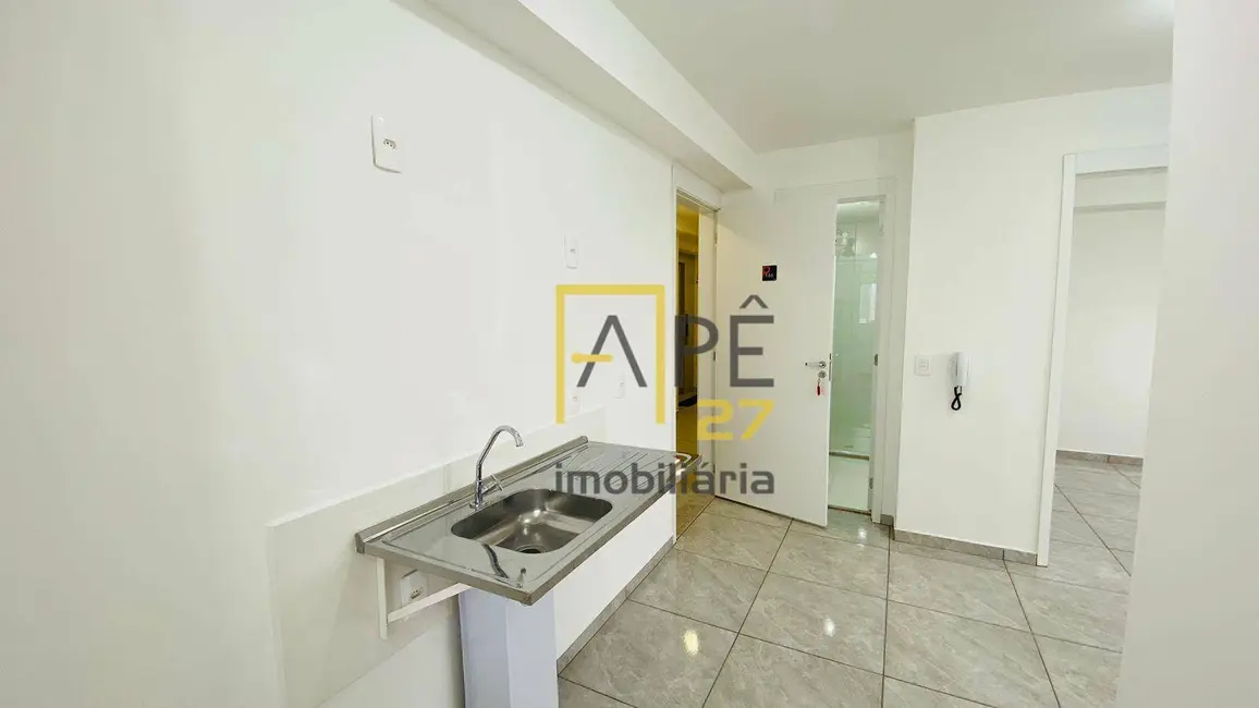 Foto 6 de Apartamento com 2 quartos à venda e para alugar, 36m2 em Vila das Bandeiras, Guarulhos - SP