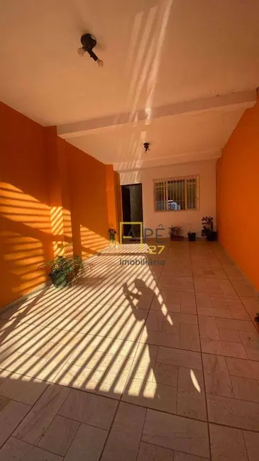 Foto 3 de Sobrado com 2 quartos à venda, 150m2 em Jardim Santa Mena, Guarulhos - SP
