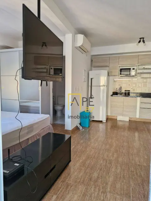 Foto 4 de Kitnet com 1 quarto para alugar, 38m2 em Jardim Flor da Montanha, Guarulhos - SP