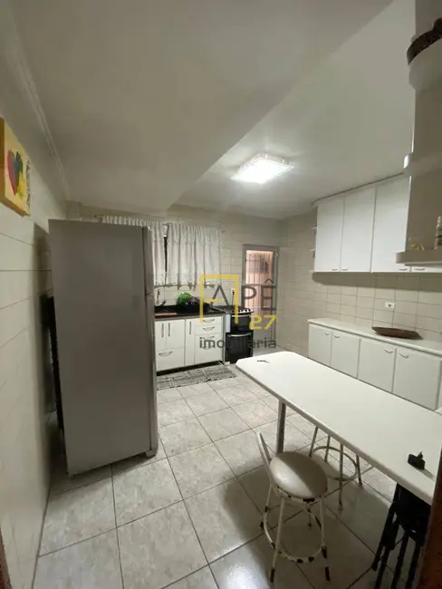 Sobrado com 3 quartos à venda, 200m2 em Jardim Toscana, Guarulhos - SP - imagem 3 Foto 3 de Sobrado com 3 quartos à venda, 200m2 em Jardim Toscana, Guarulhos - SP
