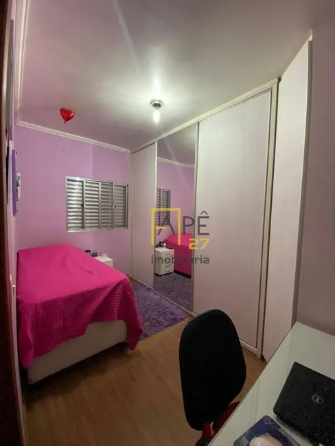 Sobrado com 3 quartos à venda, 200m2 em Jardim Toscana, Guarulhos - SP - imagem 7 Foto 7 de Sobrado com 3 quartos à venda, 200m2 em Jardim Toscana, Guarulhos - SP