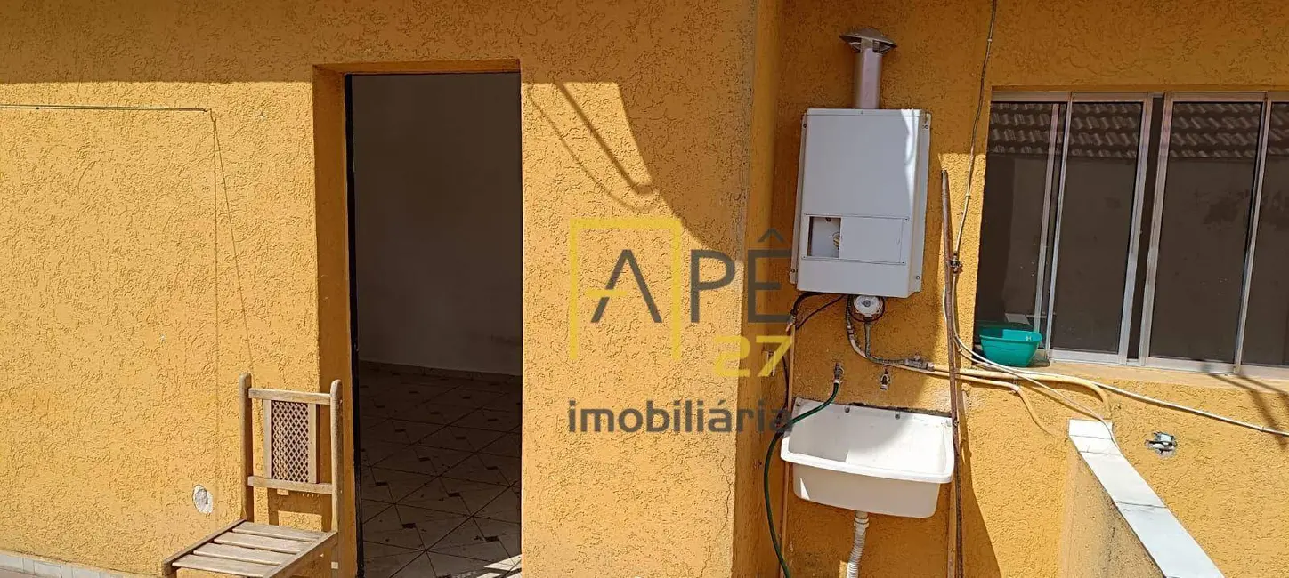 Casa com 2 quartos para alugar, 125m2 em Jardim Rosa de Franca, Guarulhos - SP - imagem 2 Foto 2 de Casa com 2 quartos para alugar, 125m2 em Jardim Rosa de Franca, Guarulhos - SP