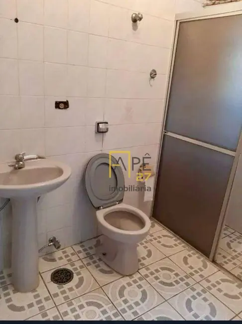 Sobrado com 3 quartos à venda e para alugar, 367m2 em Jardim Almeida Prado, Guarulhos - SP - imagem 8 Foto 8 de Sobrado com 3 quartos à venda e para alugar, 367m2 em Jardim Almeida Prado, Guarulhos - SP