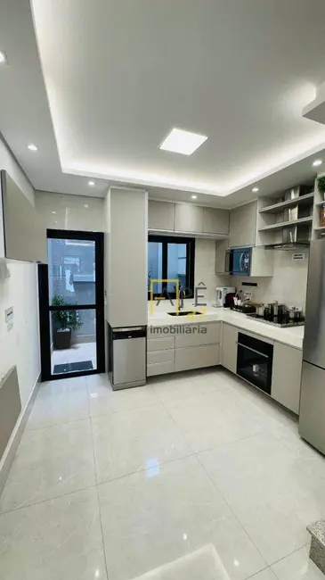 Sobrado com 4 quartos à venda, 160m2 em Jardim Vila Mariana, São Paulo - SP - imagem 5 Foto 5 de Sobrado com 4 quartos à venda, 160m2 em Jardim Vila Mariana, São Paulo - SP