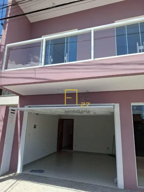 Foto 1 de Sobrado com 3 quartos para alugar, 120m2 em Centro, Cananeia - SP