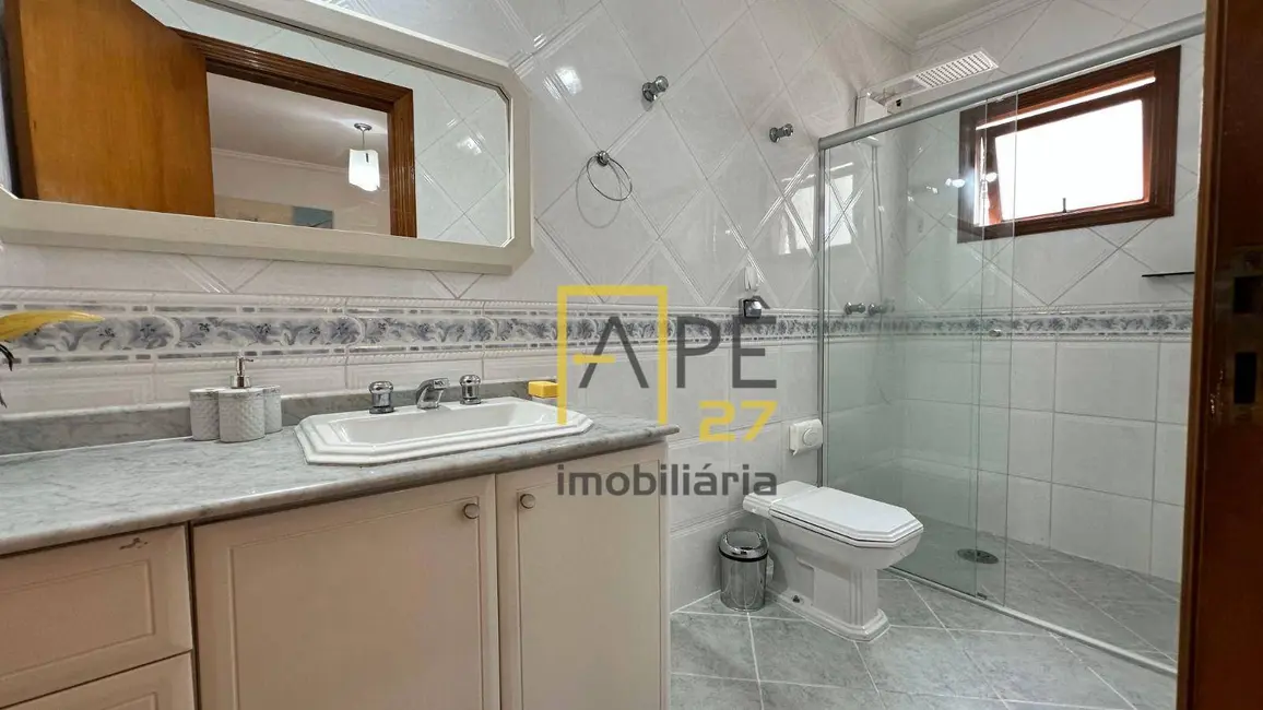 Foto 8 de Sobrado com 4 quartos à venda, 1400m2 em Jardim Santa Clara, Guarulhos - SP