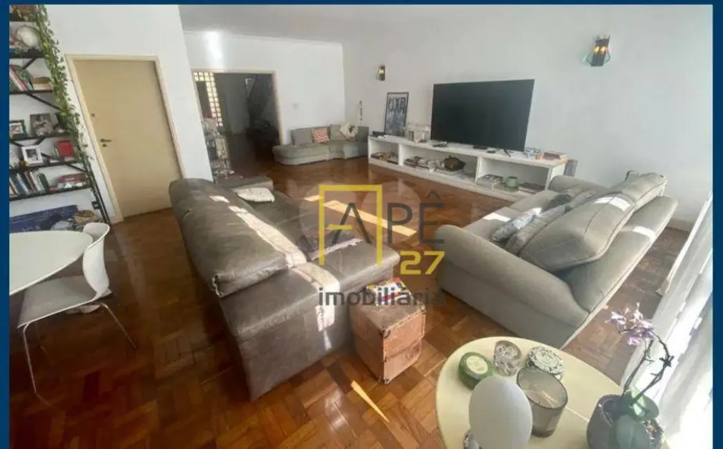 Foto 5 de Sobrado com 5 quartos à venda, 480m2 em Sumaré, São Paulo - SP