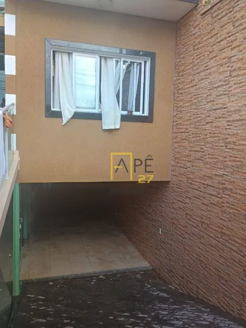 Foto 2 de Sobrado com 3 quartos à venda, 125m2 em Centro, Aruja - SP