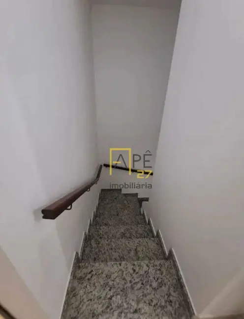 Sobrado com 3 quartos para alugar, 225m2 em Vila Galvão, Guarulhos - SP - imagem 9 Foto 9 de Sobrado com 3 quartos para alugar, 225m2 em Vila Galvão, Guarulhos - SP