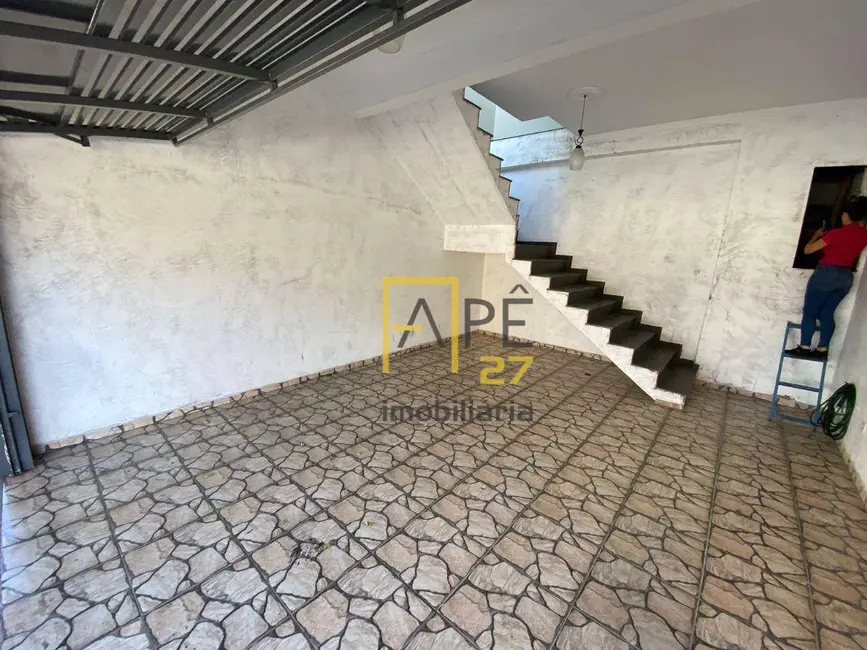 Sobrado com 3 quartos à venda, 300m2 em Parque Continental II, Guarulhos - SP - imagem 8 Foto 8 de Sobrado com 3 quartos à venda, 300m2 em Parque Continental II, Guarulhos - SP