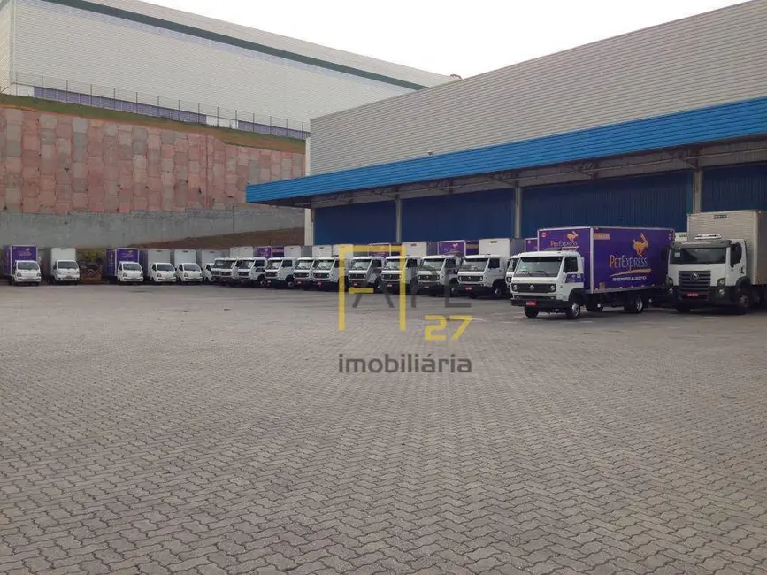 Armazém / Galpão para alugar, 10000m2 em Cidade Aracilia, Guarulhos - SP - imagem 4 Foto 4 de Armazém / Galpão para alugar, 10000m2 em Cidade Aracilia, Guarulhos - SP