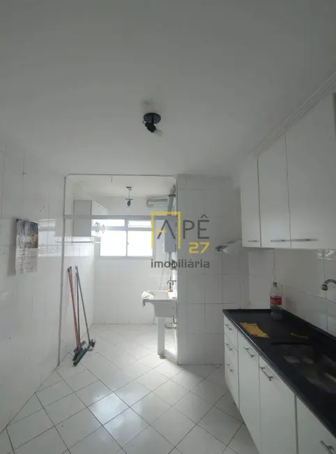 Foto 1 de Apartamento com 2 quartos para alugar, 52m2 em Vila das Bandeiras, Guarulhos - SP