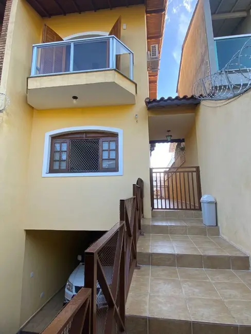 Foto 2 de Sobrado com 3 quartos à venda, 177m2 em Jardim Santa Clara, Guarulhos - SP