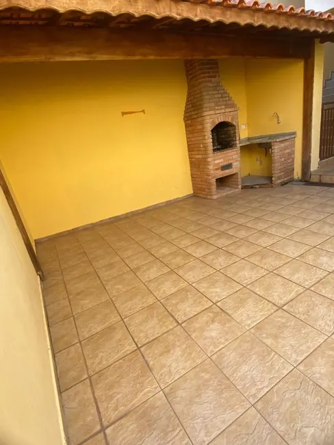 Foto 6 de Sobrado com 3 quartos à venda, 177m2 em Jardim Santa Clara, Guarulhos - SP